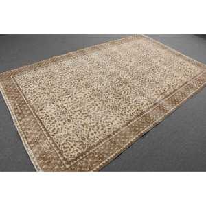 Turkish Vintage Rug 5.6x9.4 ft, <b>Brown</b> Floral <b>Wool</b> Rug - Product Image 4