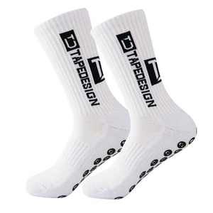 Chaussettes de sport montantes pour jeunes athlètes 100 % coton écologiques pour la saison automne, multicolores, antidérapantes, avec logo personnalisé sur le bord - Product Image 3