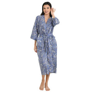 Bata de Casa Estilo Boho-Kimono, Ligera, de Algodón Tejido, con Estampado Indio Pintado a Mano con Motivos de Mariposas y Flores, para Uso Doméstico - Product Image 1