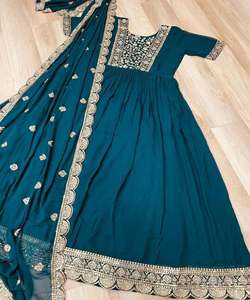 RICH LOOK NOIR FAUX BRODERIE ZARI SEQUENCE TRAVAIL ANARKALI, ROBE PISHAWS AVEC DUPATTA PARTY WEAR PRIX DE GROS VÊTEMENT ETHNIQUE - Product Image 3