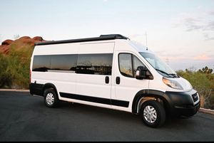 Mobil-home confortable pour le camping et les voyages, idéal pour caravane et camping-car. - Product Image 2