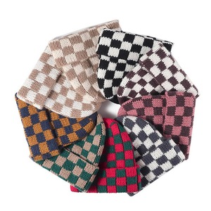 Bonnet d'hiver unisexe pour adulte, style imprimé, en laine tricotée à carreaux, avec revers pliable, en acrylique chaud pour la saison chaude - Product Image 1