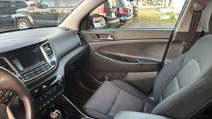 EXCELENTE ESTADO, HYUNDAI TUCSON 2016 1.6T SPORT AWD, TRANSMISIÓN AUTOMÁTICA, ASIENTOS DE CUERO - Product Image 4