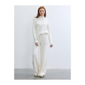 Pantalones de Cintura Alta y Pierna Ancha con Detalle de Tela Trenzada y Función Antipilling - Product Image 3