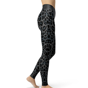 Leggings pour femmes de haute qualité imprimés par sublimation personnalisée à séchage rapide en tissu tricoté avec logo à la taille - Product Image 3