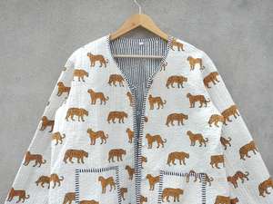 แจ็กเก็ตผ้าฝ้ายบุสองชั้นสไตล์โบฮีเมียนทำด้วยมือสำหรับผู้หญิงเสื้อนอกลำลองฤดูหนาวพิมพ์ลายสีขาวมีกระดุมทอของขวัญวันหยุด - Product Image 4