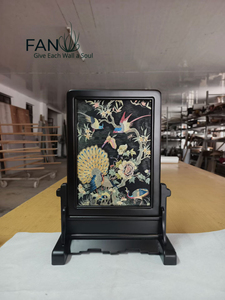 Papier peint en soie de luxe brodé à la main avec des motifs de paon et de pivoine - Murale artistique personnalisée pour la décoration haut de gamme des hôtels et des villas - Product Image 3