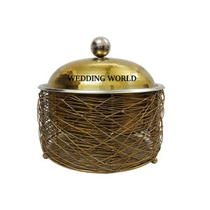 เครื่องอุ่นอาหารสแตนเลสสตีลสำเร็จรูปสีทองหม้อปรุงอาหารทรงกลมดีไซน์เนอร์ทำด้วยมือที่อุ่นอาหารโลหะใหม่ - Product Image 1