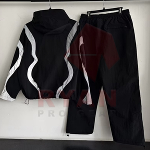 Survêtements coupe-vent personnalisés pour hommes, design élégant, tissu confortable et respirant avec logo personnalisé - Product Image 4