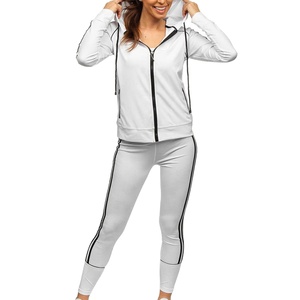 ชุดวอร์มผ้าฝ้ายระบายอากาศสำหรับผู้หญิง มีซิปด้านหน้า ดีไซน์สีพื้น สไตล์ใหม่ ใส่สบาย เหมาะสำหรับใส่ในชีวิตประจำวันหรือออกกำลังกาย ปี 2026 - Product Image 1