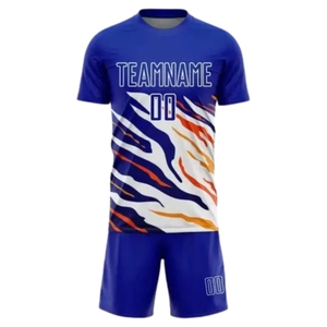 Camiseta de Fútbol Unisex Personalizada con Nombre y Números de Equipo, 100% Poliéster, Transpirable, de Secado Rápido, Ecológica, Cuello Redondo, Manga Corta - Product Image 2