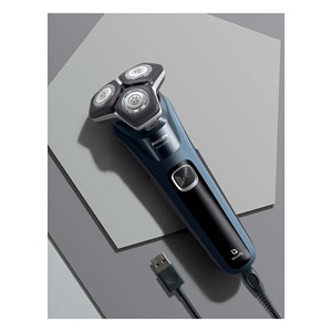 เครื่องโกนหนวดไฟฟ้าแบบชาร์จได้สำหรับผู้ชาย รุ่น Series 7000 เทคโนโลยี SenseIQ กันน้ำ ชาร์จผ่าน USB พกพาสะดวก ไร้สาย เหมาะสำหรับการเดินทาง - Product Image 1