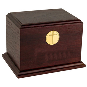 Diseño de Cruz de latón Urnas de cremación de madera hechas a mano Urnas funerarias decorativas para hombres y mujeres a bajo precio - Product Image 2