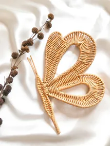 Adorable decoración de pared de mariposa de ratán, decoración de guardería de ratán bohemio - Product Image 6