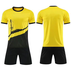 Venta al por mayor de alta calidad uniformes de fútbol por encargo nuevo diseño equipo de deportes sublimación conjunto de uniformes de fútbol - Product Image 1