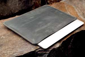 Housse pour ordinateur portable portable durable en cuir véritable élégante faite à la main pour les professionnels Logo couleur personnalisable bureau quotidien - Product Image 4