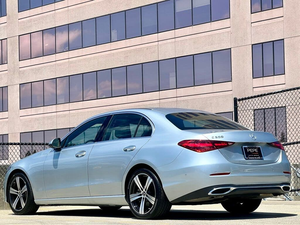 Mercedes-Benz Classe C Hybride Turbo 2024 d'occasion, gris foncé, conduite à gauche, sièges en cuir, système de navigation, sièges chauffants, automatique, R15 - Product Image 4