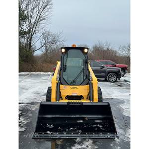 Chargeuse compacte sur pneus Gehl R220 4x4 2024 avec capacité de charge nominale de 9, 6, 40, 50, 4, 3, 10 tonnes, chargeuse frontale et chargeuse de grumes avec attache de godet - Product Image 4