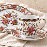 Tasse à café et soucoupe en porcelaine fine européenne vintage de luxe, motif floral, bordure dorée, tasse à café ornée de fleurs pour le thé de l'après-midi, cadeau