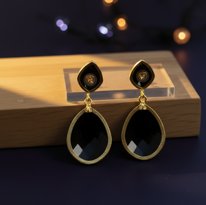 Boucles d'oreilles pendantes en onyx noir, 4,5 pouces, 20 grammes, coupe fantaisie |   Bijoux en argent sterling 925 plaqué or 18 carats avec pierres précieuses - Product Image 4