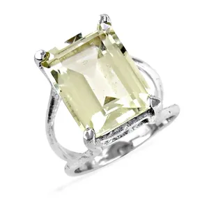 Anillo de Cóctel Moderno con Circonita Corte Esmeralda, Plata 925 con Baño de Rodio, Engaste de Garras, Joyería Clásica Geométrica para Mujer, Certificada IGI - Product Image 1