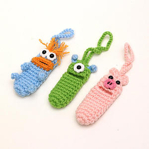 Sac de rangement USB en coton crocheté à la main, motif dessin animé tendance, modèle Acki K173 pour le voyage - Product Image 1