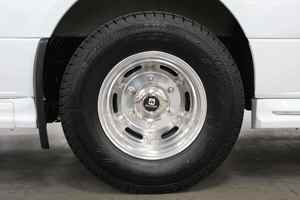 Autocaravana de Lujo INTER STATE 24GL de Segunda Mano, Económica, Clase B, Años 2023-2025, para Campamentos Familiares, con Emisión Euro 3, 5 Plazas, de Aluminio - Product Image 6