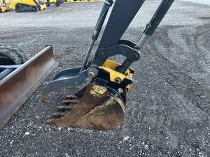 Excavatrice compacte JOHNN DERE 60G 2023 avec cabine et climatisation, moteur diesel refroidi par liquide 3 cylindres 23 CV 2022 - Product Image 6