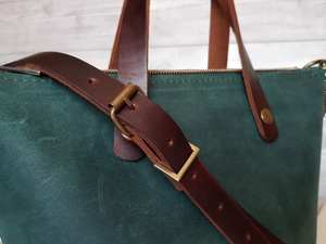 Sac fourre-tout en cuir véritable durable pour femmes, de marque célèbre, LWTB-0066, avec logo personnalisé et style vintage, 2025 - Product Image 5