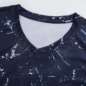 Ensemble d'uniformes de basket-ball unisexe de meilleure qualité 100% polyester dernier style respirant grande taille conçu pour les adultes pour l'été - Product Image 4