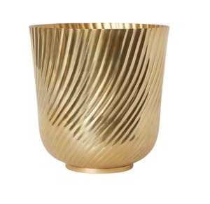 Vase en métal moderne en laiton porte-fleurs décoratif pour la décoration intérieure élégant salon et table à manger centre de table Accent - Product Image 6