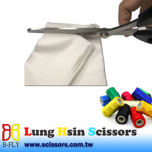 Ciseaux de couture et de couture ergonomiques de 8.5 pouces - Product Image 2