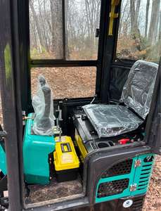 LIVRAISON GRATUITE Mini-excavatrice AGT QH13R neuve, homologuée EPA CE, mini-excavatrice de 1 tonne, 13 ch, essence, moteur fermé, ROPS - Product Image 6