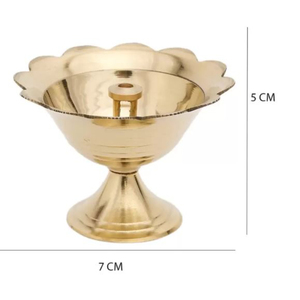 Nuevo diseño antiguo forma de flor latón Diya HECHO DE Metal latón Deepak Diya Akhad Jyoti para la decoración del templo del hogar - Product Image 4