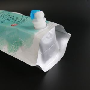 Pochettes à vin de qualité alimentaire 1L, 1,5L, 3L avec distributeur à valve pour vodka, boissons énergisantes et cocktails (impression en héliogravure) - Product Image 5