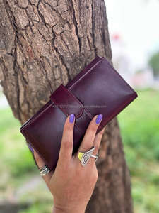 Billeteras informales de cuero genuino hecho a mano para mujer, cartera de mano de cuero marrón Vintage, elegante, multiusos, monedero triple - Product Image 2