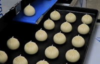 Ligne de production de pain farci à la vapeur à haute efficacité nouvelle Offre Spéciale Baozi Momo Maker Machine mélangeur farine légume