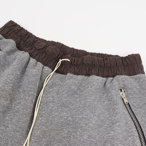 Vente en gros de shorts en éponge de haute qualité pour hommes avec logo personnalisé shorts en coton noirs décontractés en tissu éponge uni - Product Image 3