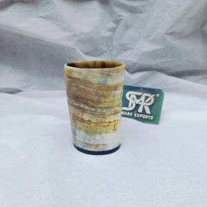 Verre à bière classique fait à la main en corne de buffle de style rustique personnalisable pour les amateurs de vin buveurs et collectionneurs de bière artisanale - Product Image 2