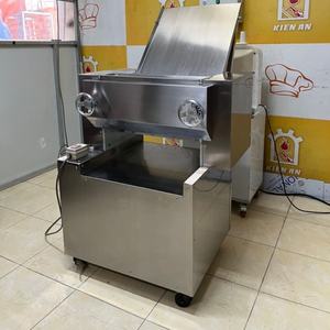 Laminadora de masa fácil de operar Motor automático de 1 vía Cuerpo y rodillo de 1/2Hp Línea de producción de pan Video Soporte técnico Kien An - Product Image 6