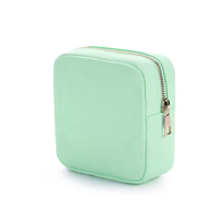 En stock, trousse de maquillage compacte, sac cosmétique portable pour les soins de la peau, les bijoux et les essentiels quotidiens