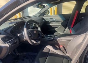Bien mantenido limpio 2024 Cadill-ac CT4 Premium Luxury - Product Image 3