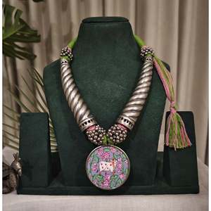Tribal Tales Chittai Pichwai <b>Necklace</b> with Tassel Shape and Pattern - Product Image 5