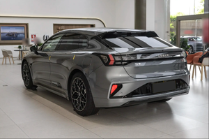 Geely Zeekr 001 You Edition, Sedán Hatchback Eléctrico de Lujo con 100 kWh, 4WD/AWD, Nuevo Vehículo de Energía Popular de China para Exportación - Product Image 5