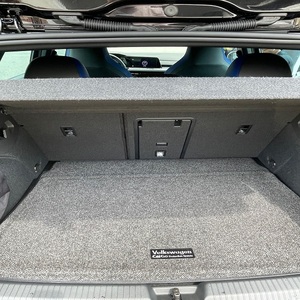 Alerte Offre Exceptionnelle! Super Clean 2024 Volk-swag-en Go-lf R 315 ch, 4 cylindres turbocompressés, transmission intégrale, boîte automatique 7 vitesses, berline de luxe - Product Image 5
