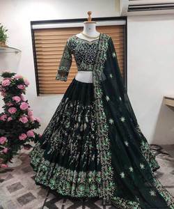 Dernière nouvelle collection Lehenga Ladies Wear Wedding Broderie Stone Work Choli Blouse Dupatta Lehenga by Ethnic Clothing - Product Image 6