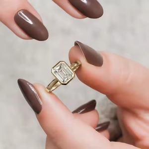 Anillo brillante de diamante natural de corte esmeralda VS1, oro amarillo sólido de 18 quilates para ella, hermoso anillo de diamante natural de corte esmeralda VS1 - Product Image 4