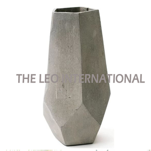 Proveedor de Floreros Metálicos Elegantes Hechos a Mano, Macetas Decorativas para Fiestas, Floreros Metálicos de Lujo a Precios Accesibles - Product Image 5