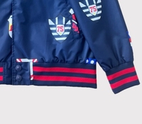 Veste de baseball à badges intégrés, bleu marine, style rétro urbain, col côtelé bicolore, veste à boutons