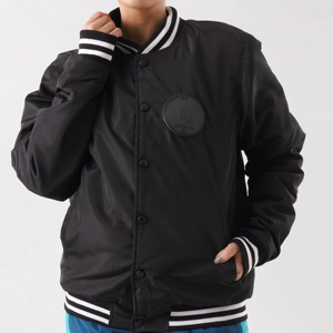 Nouvelle arrivée 2026, veste bomber en laine pour homme, sur mesure, OEM, haute qualité, coupe-vent, bouton en corne, streetwear, veste de vol - Product Image 3